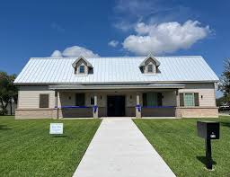 Image of the front of the new Taft Public Library building.
